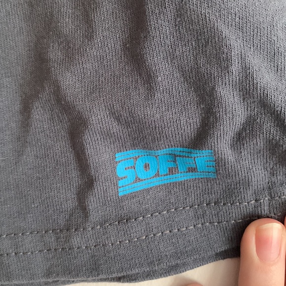 Shorts - Picture 2 of 3